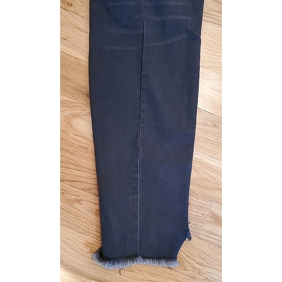 One Teaspoon Freebird II Distressed Step Hem Black Dark Fantasy Jeans Size 30 - Picture 11 of 15